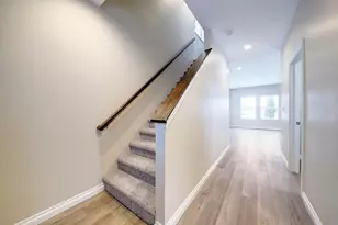 33755 Parkwood St, Westland, MI 48186 - Photo 3
