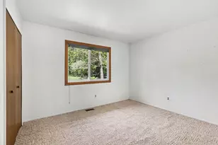 9610 Hamburg Ct, Brighton, MI 48116 - Photo 13