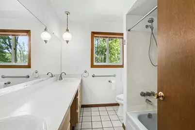 9610 Hamburg Court, Brighton, MI 48116 - Photo 13