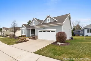8374 Rose Ridge Dr, Rockford, MI 49341 - Photo 3