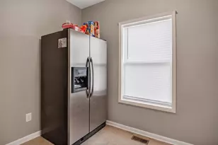 127 W Wilkins St, Jackson, MI 49203 - Photo 45