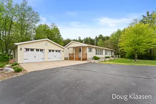 15707 New Holland St, Holland, MI 49424 - Photo 3