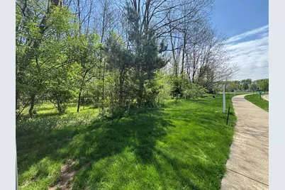 10565 Pierport Drive, Portage, MI 49024 - Photo 9