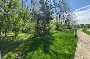 10565 Pierport Dr, Portage, MI 49024 - Photo 9
