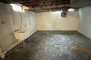9092 Patton St, Detroit, MI 48228 - Photo 13