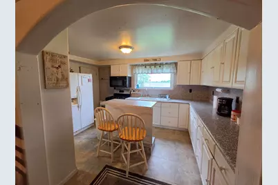 19120 Welch, Milan, MI 48160 - Photo 3