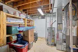 15849 Ryan Dr, Holland, MI 49424 - Photo 37