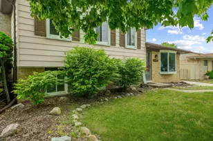 15420 Burr St, Taylor, MI 48180 - Photo 3