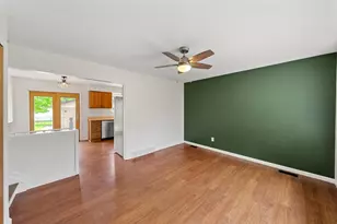 15420 Burr St, Taylor, MI 48180 - Photo 7