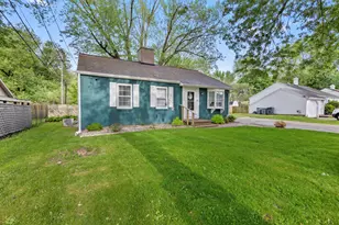 3425 Cambridge Ave, Jackson, MI 49203 - Photo 1