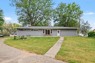 313 Thelma Dr, Battle Creek, MI 49014 - Photo 3