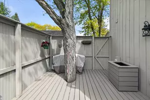 2202 Applewood Ct, Ann Arbor, MI 48103 - Photo 45