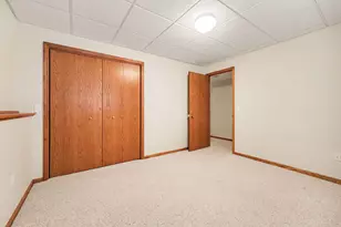 2045 Meadowdale Dr NW, Grand Rapids, MI 49504 - Photo 29