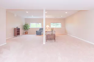 3843 Fox Glen Dr, Ann Arbor, MI 48108 - Photo 37