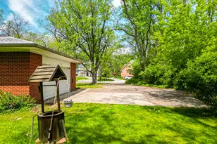 33277 W 11 Mile Rd, Farmington, MI 48336 - Photo 9