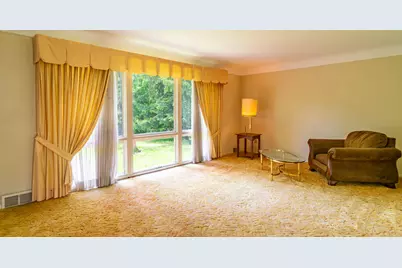 33277 W 11 Mile Road, Farmington, MI 48336 - Photo 17