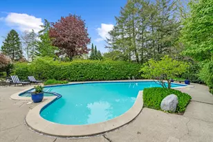 2595 Fox Chase Dr, Troy, MI 48098 - Photo 77