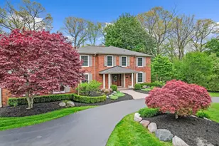 2595 Fox Chase Dr, Troy, MI 48098 - Photo 3