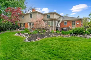 2595 Fox Chase Dr, Troy, MI 48098 - Photo 79