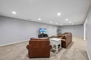 7353 Maplelawn Dr, Ypsilanti, MI 48197 - Photo 27