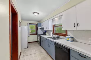 855 Johnson St, Marne, MI 49435 - Photo 9