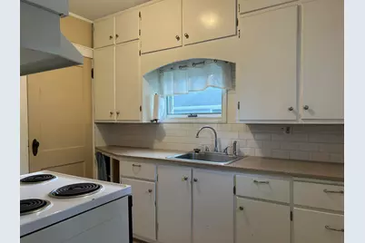 502 E South Street, Hastings, MI 49058 - Photo 5