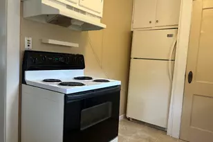 502 E South St, Hastings, MI 49058 - Photo 7