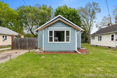 2852 Longstreet Avenue SW, Wyoming, MI 49509 - Photo 1