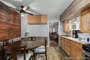 2852 Longstreet Ave SW, Wyoming, MI 49509 - Photo 7