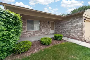 41520 Janet Cir, Clinton, MI 48038 - Photo 5