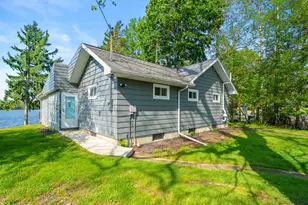 12579 Crystal Lake Dr, Cement City, MI 49233 - Photo 47