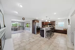 1729 Plateau Dr, Jackson, MI 49203 - Photo 13