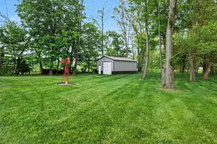 20282 Groveland Ave, Three Rivers, MI 49093 - Photo 3