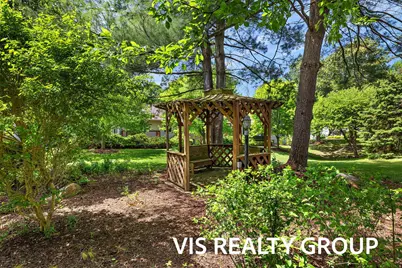 72 Skyline Circle NW, Grand Rapids, MI 49504 - Photo 5