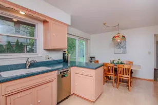 2053 Yorktown Dr, Ann Arbor, MI 48105 - Photo 21