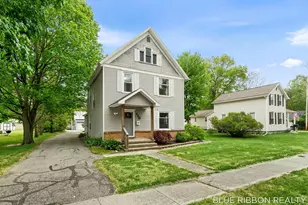 130 W Cherry St, Wayland, MI 49348 - Photo 3