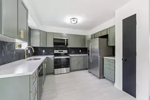 11300 Elizabeth Dr, Three Rivers, MI 49093 - Photo 9