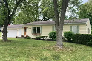 1785 Woodrun Dr SE, Lowell, MI 49331 - Photo 3