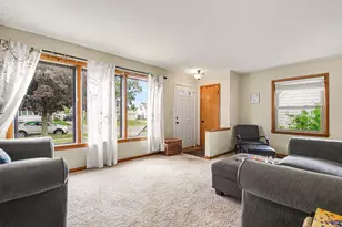 1308 Ellsmere St NE, Grand Rapids, MI 49505 - Photo 5