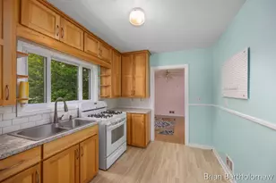 1635 Burton St SE, Grand Rapids, MI 49506 - Photo 11