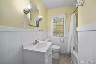 1635 Burton St SE, Grand Rapids, MI 49506 - Photo 21