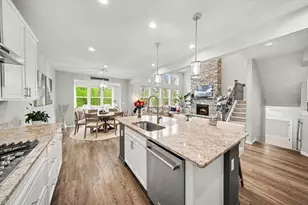 101 Beddingham Ct, Saline, MI 48176 - Photo 9