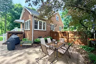 1346 W Marquette Woods Rd, Saint Joseph, MI 49085 - Photo 33