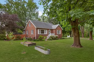 1346 W Marquette Woods Rd, Saint Joseph, MI 49085 - Photo 1