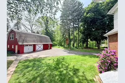 1346 W Marquette Woods Road, Saint Joseph, MI 49085 - Photo 5