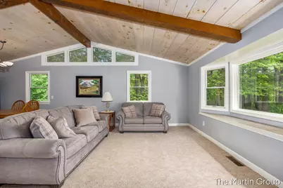 6610 Riga Avenue NE, Rockford, MI 49341 - Photo 7