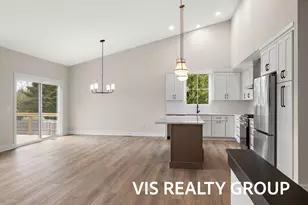 13024 Woodrush Ct, Grand Haven, MI 49417 - Photo 11