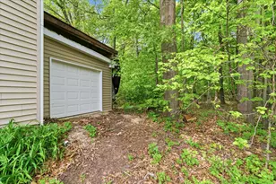 9949 Crofoot Rd, Fowlerville, MI 48836 - Photo 43