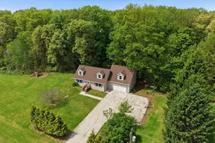 9949 Crofoot Rd, Fowlerville, MI 48836 - Photo 35