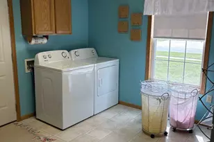 8876 Swancrest Dr, Saginaw, MI 48609 - Photo 29
